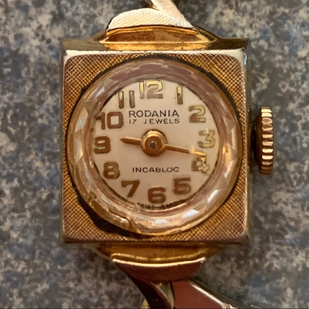 Rodania 17 Jewels Incabloc Watch - Mechanical Wind